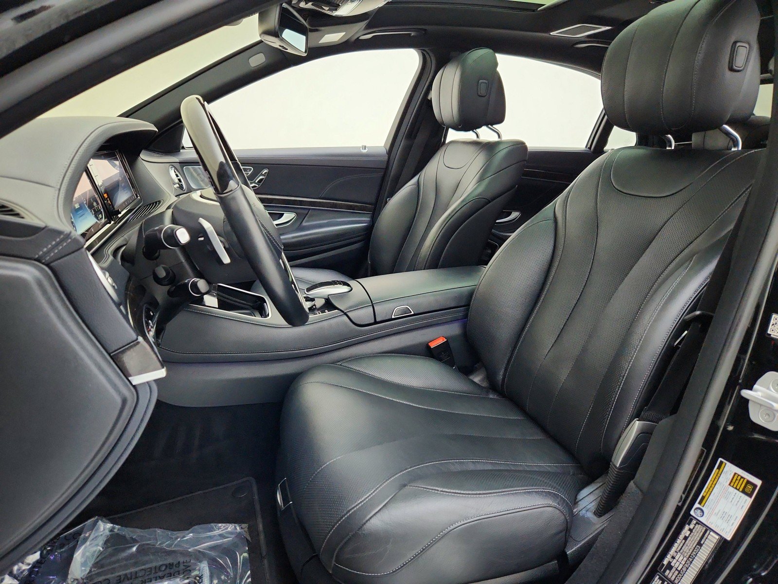 Used 2015 Mercedes-Benz S 550 4MATIC Sedan image 17