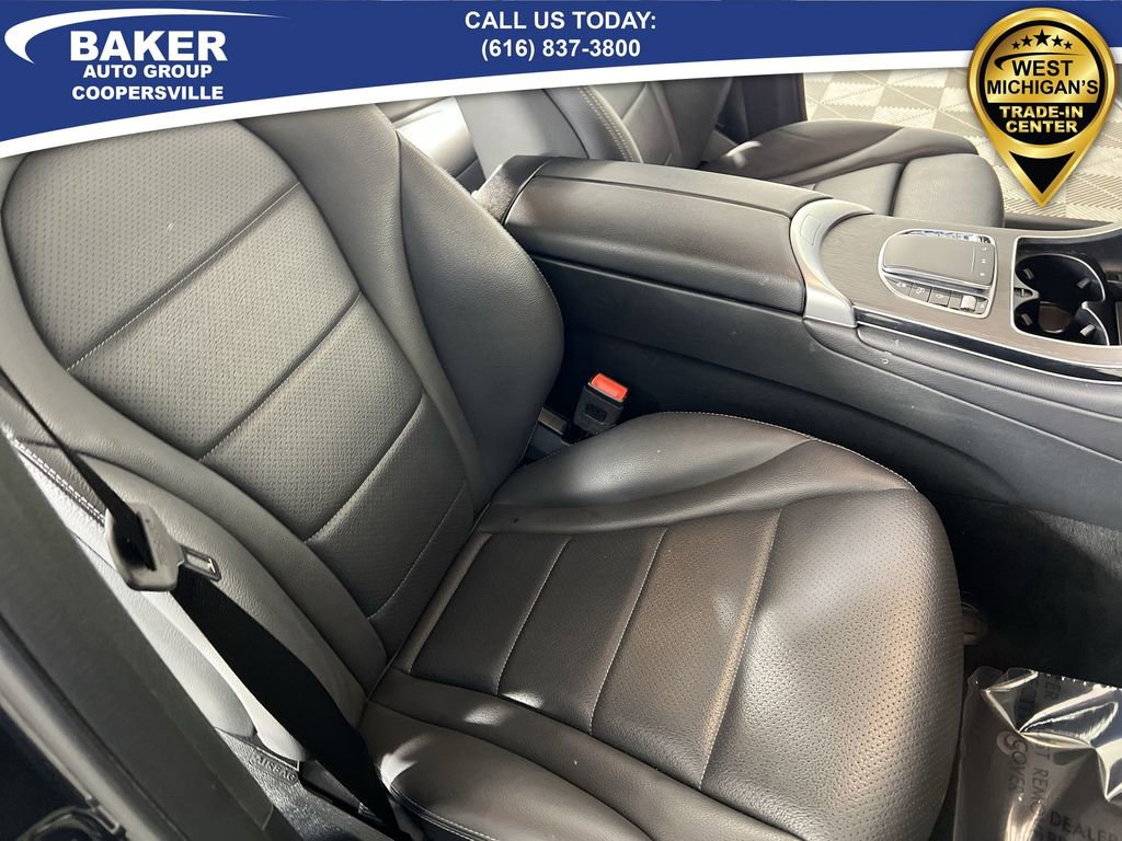 Used 2021 Mercedes-Benz GLC 300 4MATIC image 27