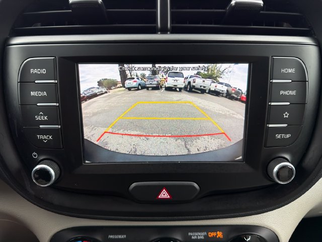 Used 2021 Kia Soul LX FWD image 13