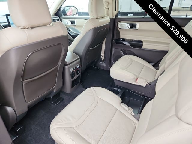 Used 2020 Ford Explorer Platinum w/ Premium Technology Package image 25