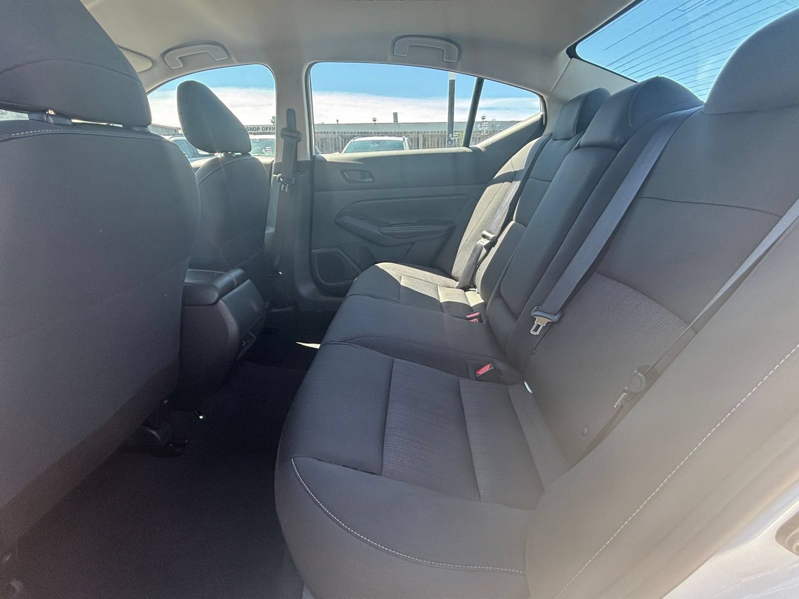 Used 2025 Nissan Altima 2.5 SV FWD image 23