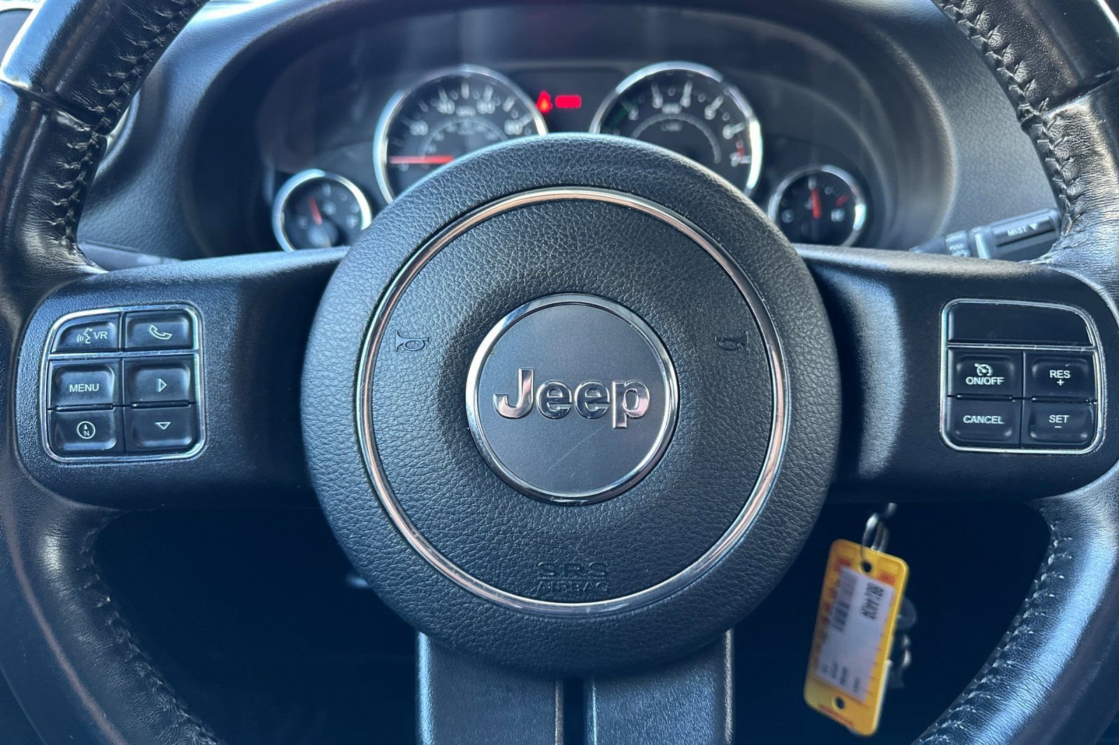 Used 2018 Jeep Wrangler Unlimited Rubicon w/ Connectivity Group image 22