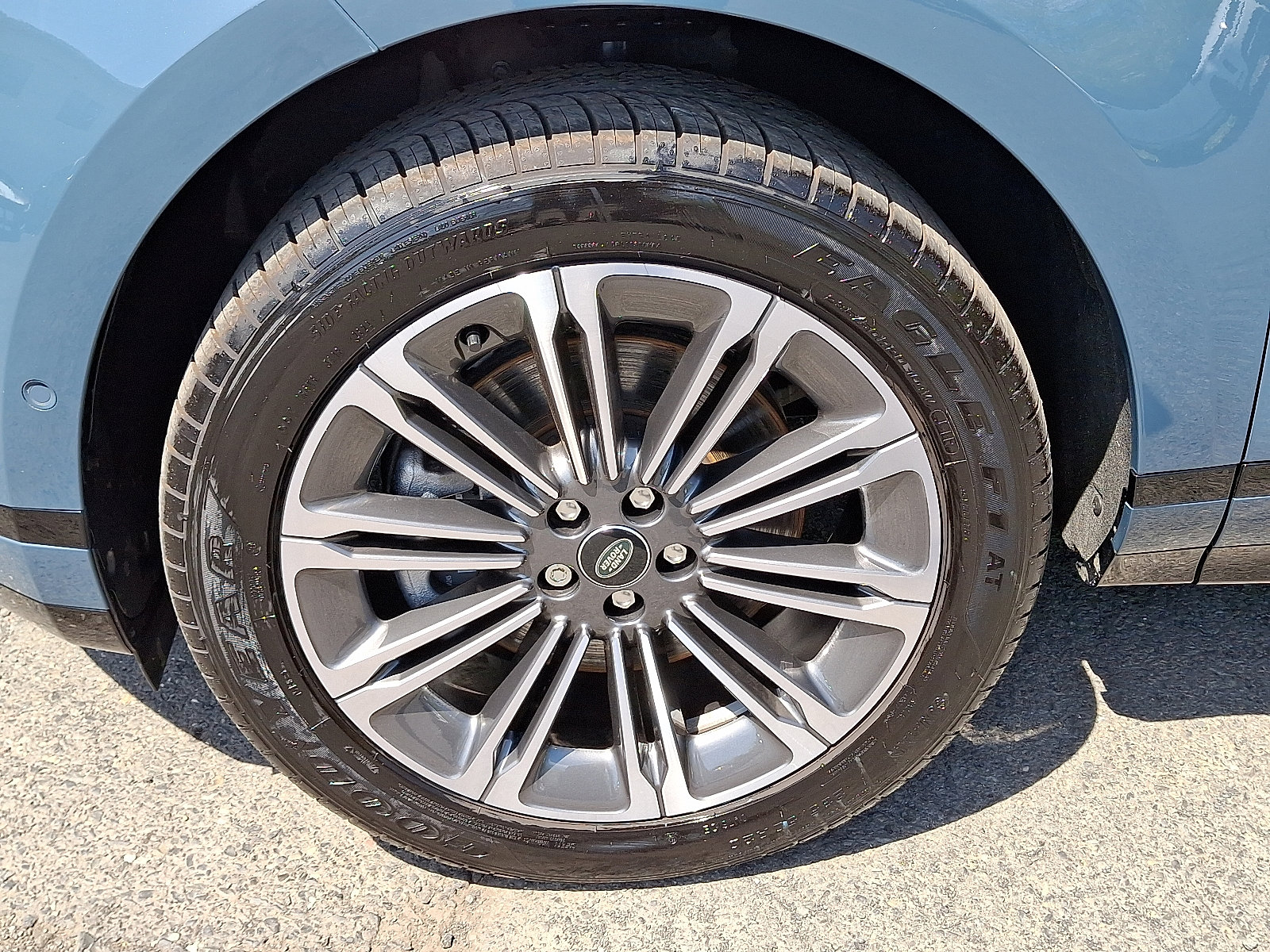 Certified 2025 Land Rover Range Rover Evoque Dynamic SE image 9