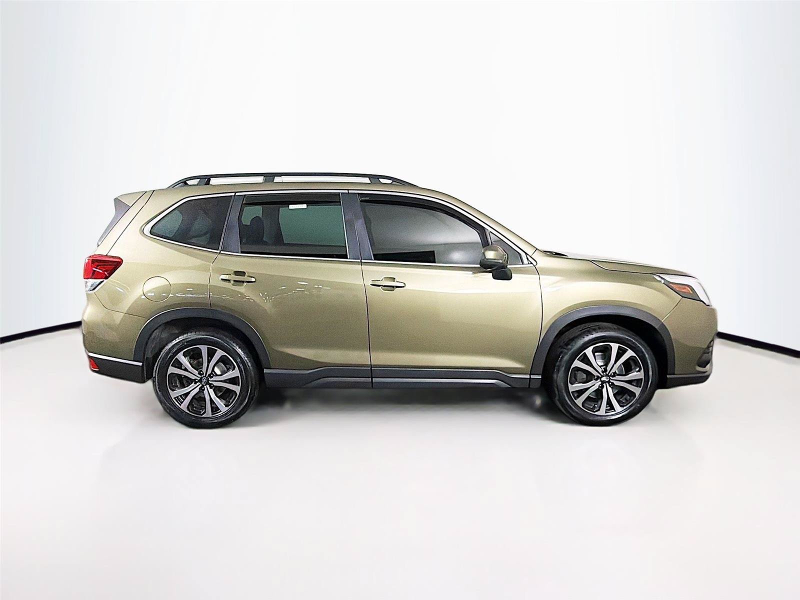Used 2023 Subaru Forester Limited AWD/4WD image 12