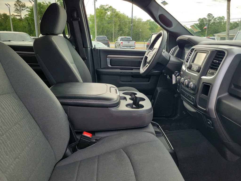 Used 2024 RAM 1500 Warlock RWD image 33
