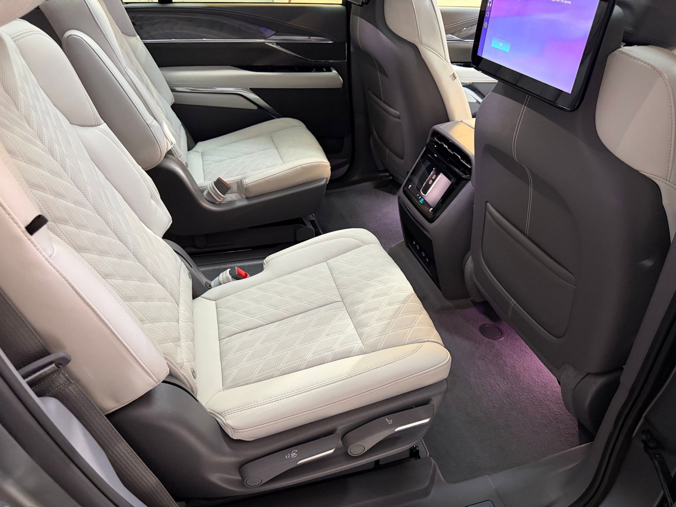 New 2026 Cadillac Escalade IQL Sport 1 AWD/4WD image 54