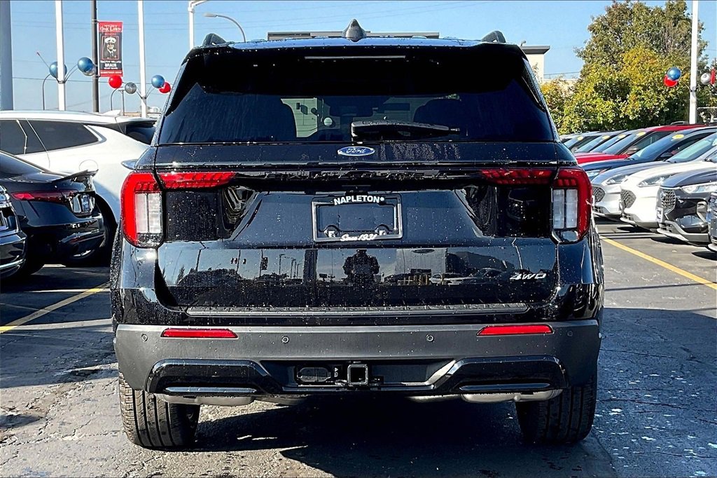 New 2026 Ford Explorer ST-Line image 4