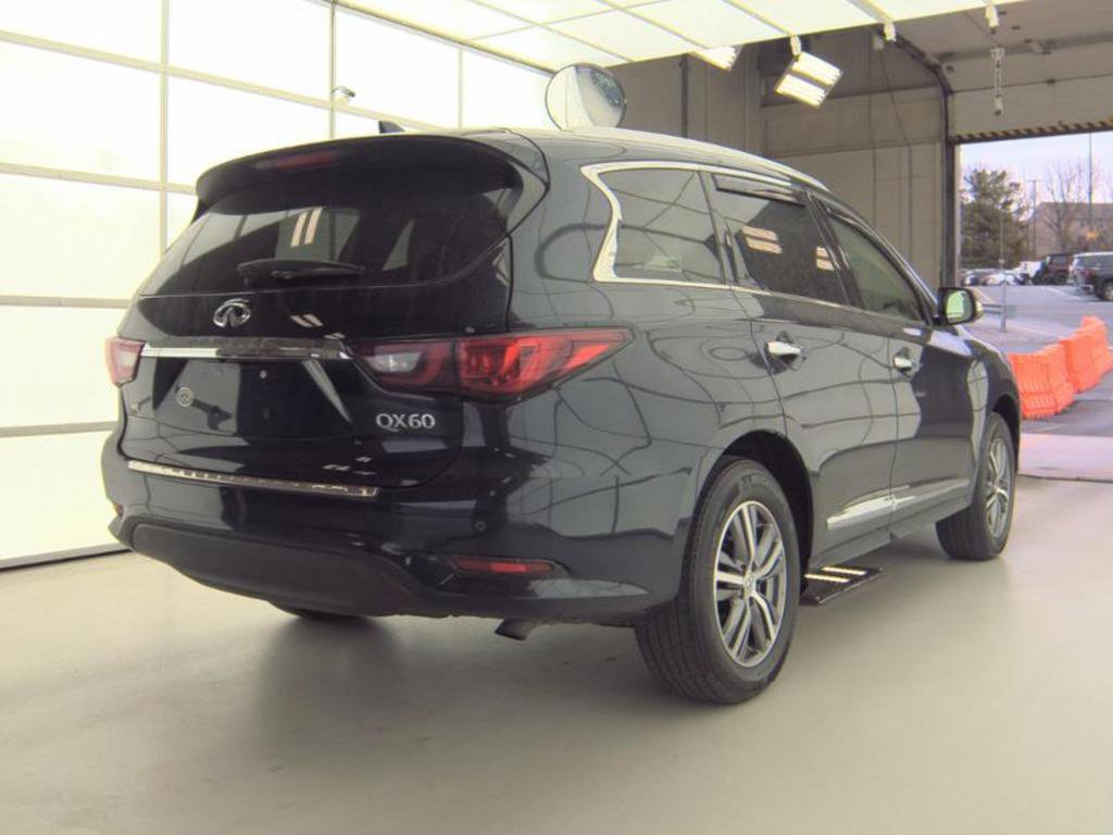Used 2020 INFINITI QX60 Luxe w/ Essential Package image 2