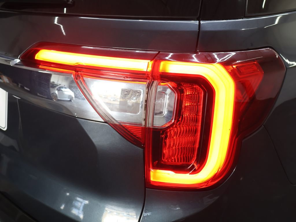 Used 2020 GMC Acadia SLE FWD image 29