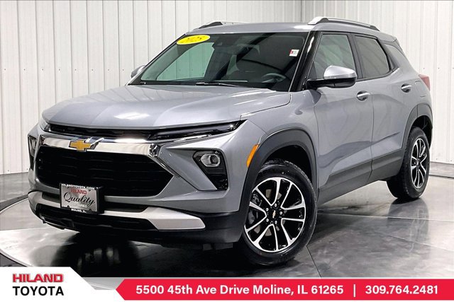 Used 2025 Chevrolet TrailBlazer LT AWD/4WD image 1