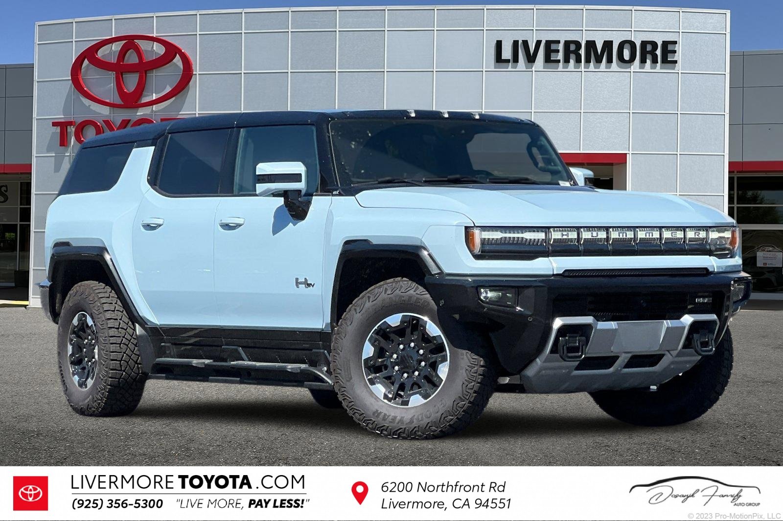 Used 2025 GMC Hummer EV 2X w/ Extreme Off-Road Package image 1