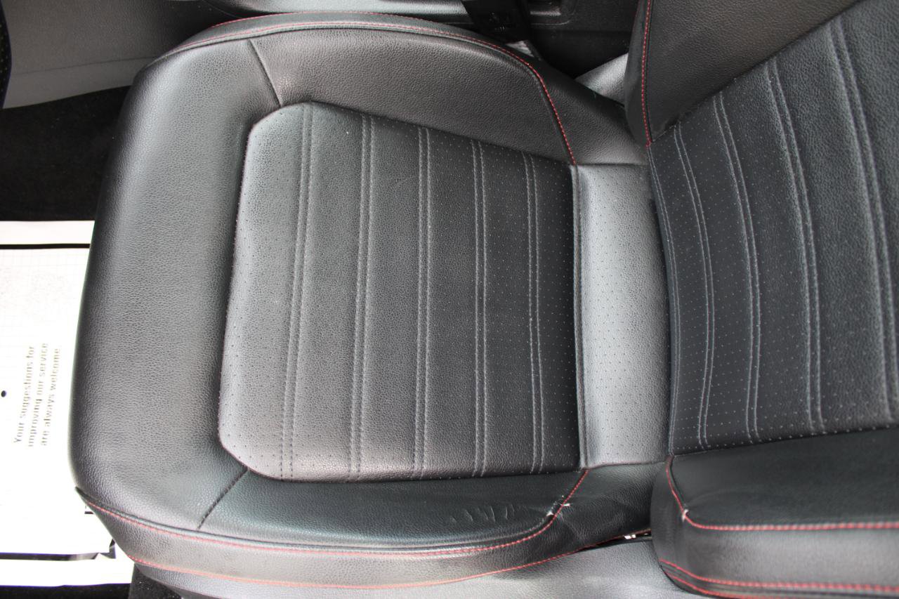Used 2013 Volkswagen Jetta GLI Autobahn image 22