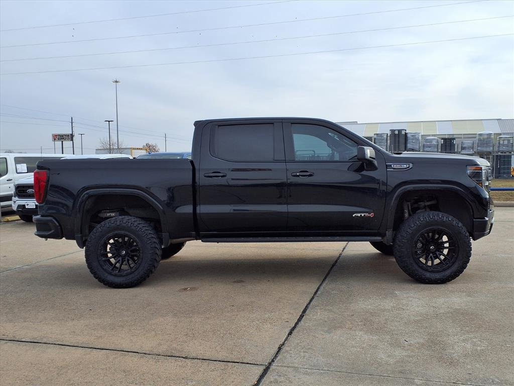Used 2024 GMC Sierra 1500 AT4 w/ Technology Package image 8