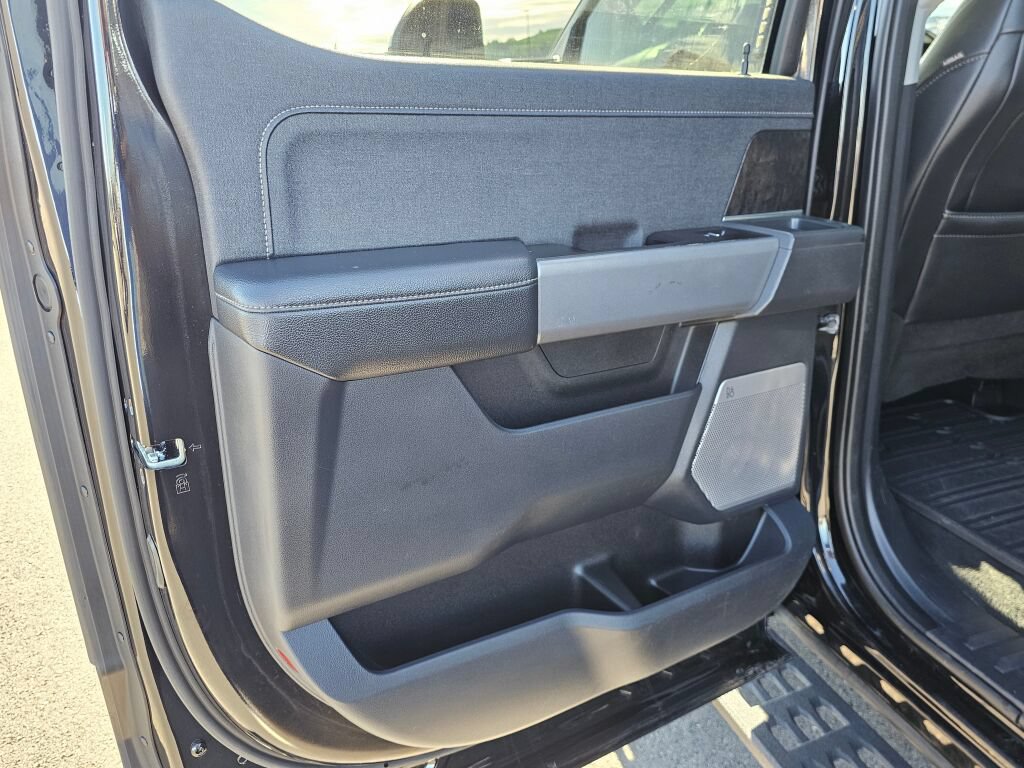 Certified 2023 Ford F350 Lariat w/ Lariat Ultimate Package AWD/4WD image 12