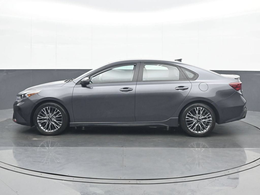 Used 2023 Kia Forte GT-Line w/ GT-Line Premium Package FWD image 3