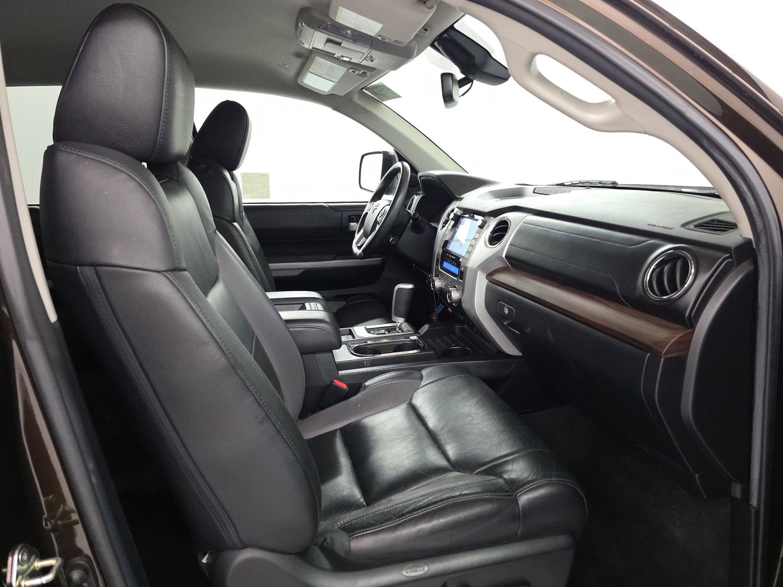 Used 2020 Toyota Tundra Limited w/ Limited Premium Package image 8