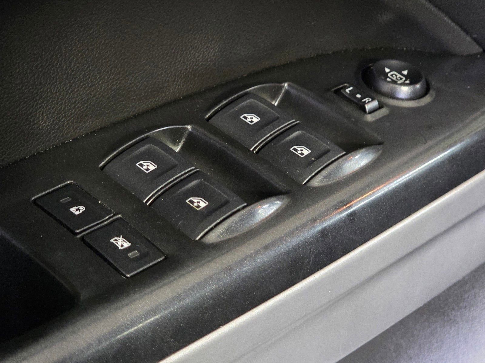 Used 2018 Chevrolet Colorado ZR2 AWD/4WD image 21