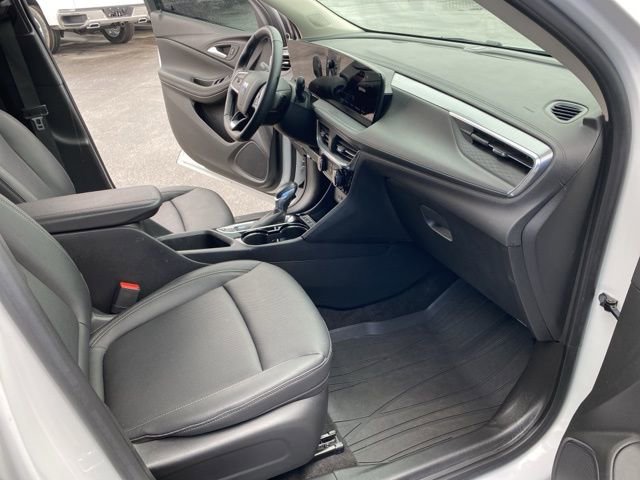 Used 2024 Buick Encore GX Sport Touring w/ Comfort Package AWD/4WD image 38