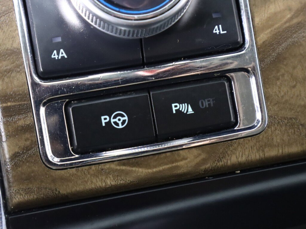 Used 2020 Ford Expedition Platinum AWD/4WD image 34