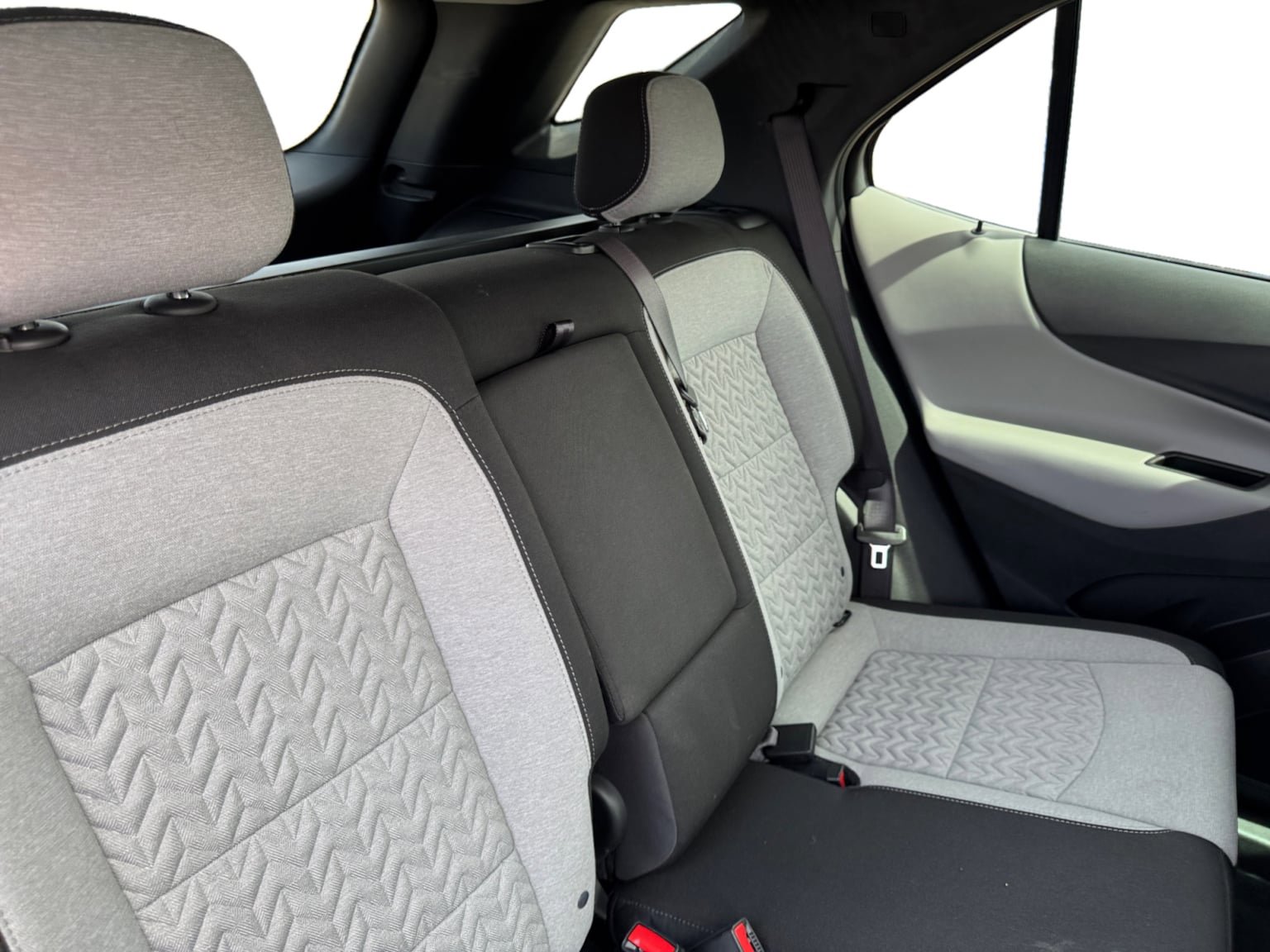 Used 2022 Chevrolet Equinox LS w/ LS Convenience Package FWD image 18