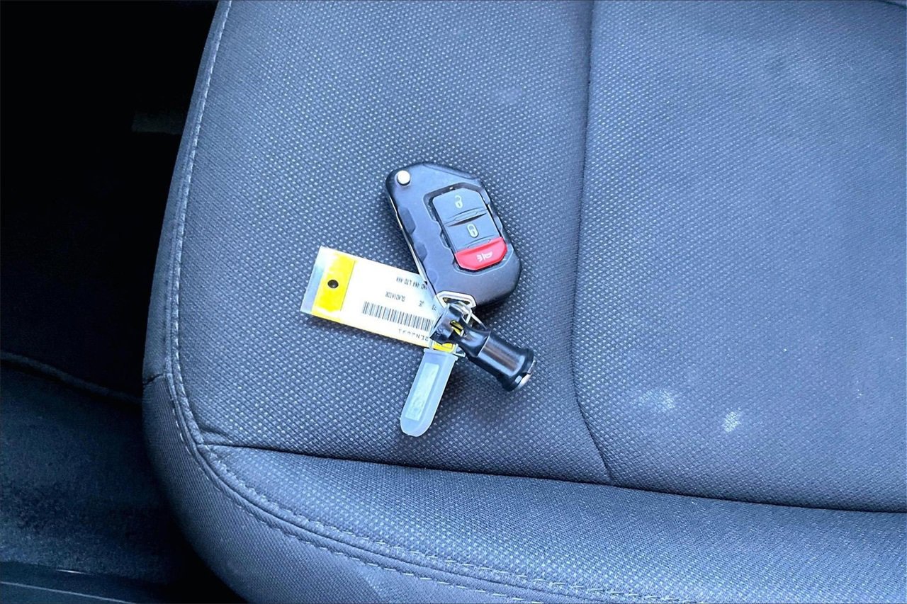 Certified 2023 Jeep Gladiator Overland image 31