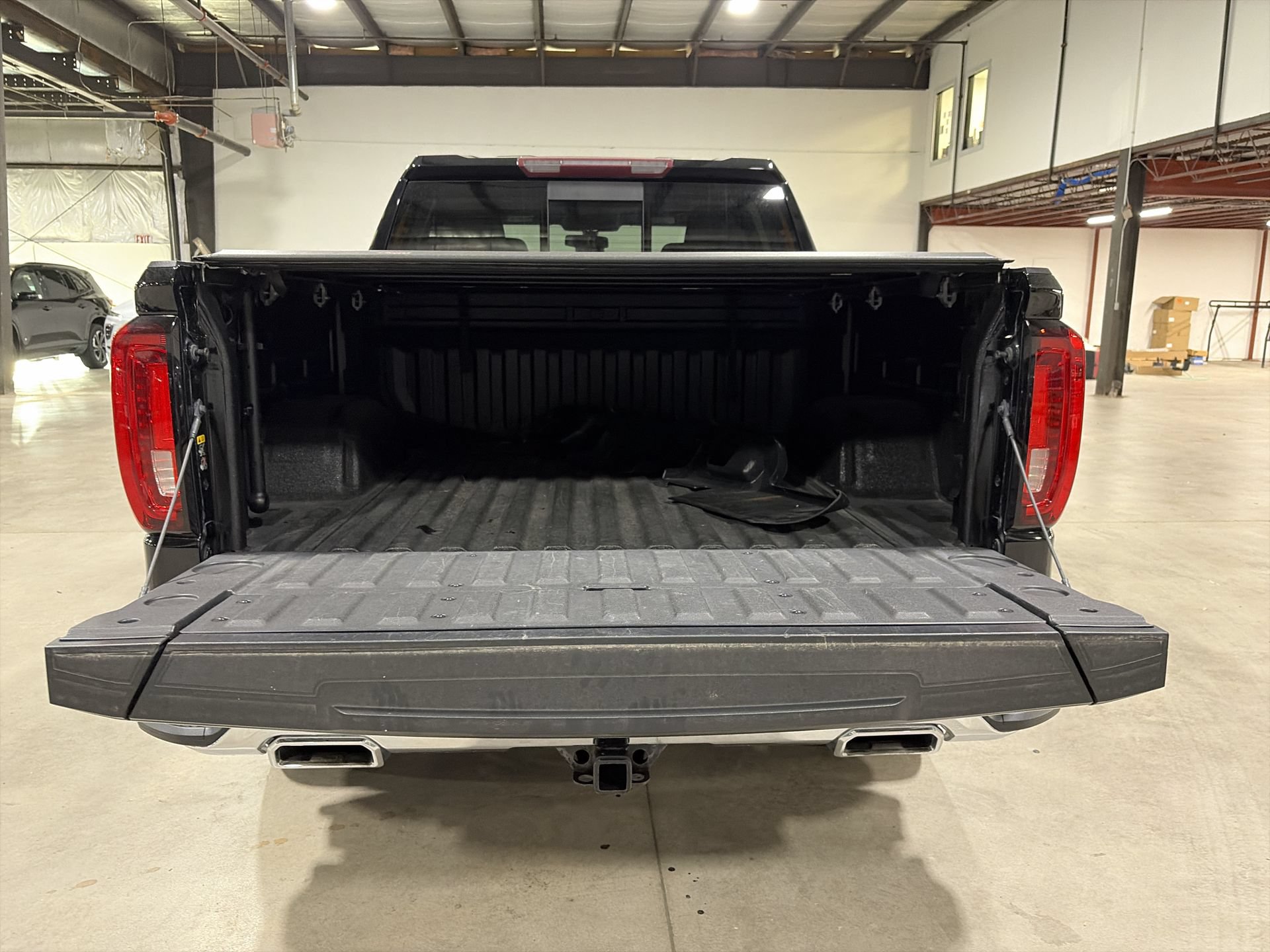 Used 2019 GMC Sierra 1500 SLT AWD/4WD image 28