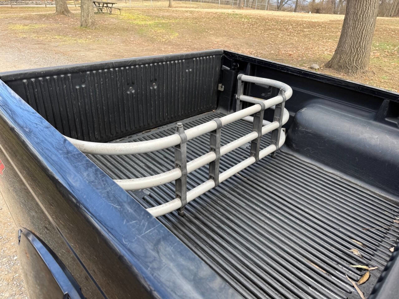 Used 2002 Nissan Frontier SE image 11