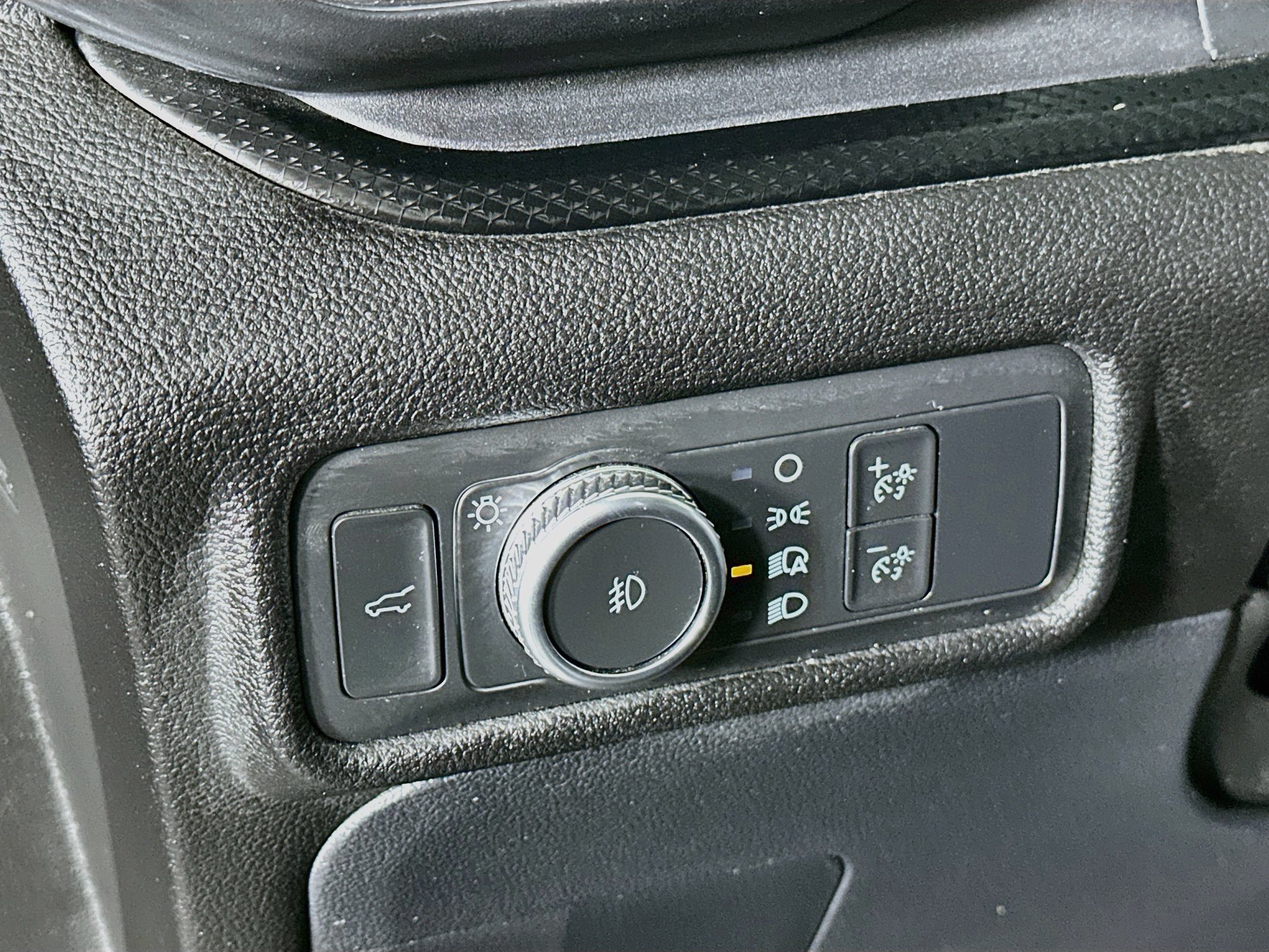 Used 2022 Ford Explorer ST-Line AWD/4WD image 17