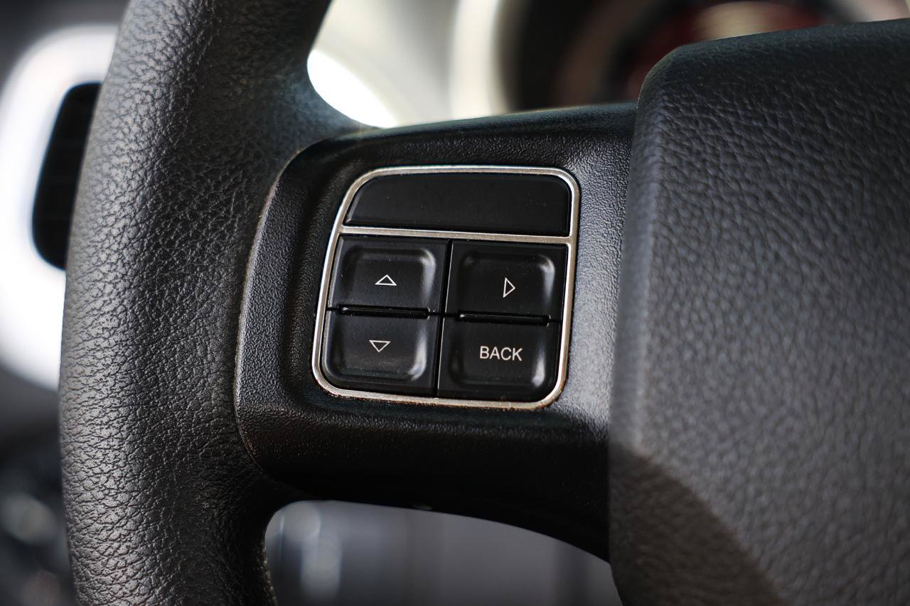 Used 2017 Dodge Journey SXT w/ Comfort/Convenience Group FWD image 24