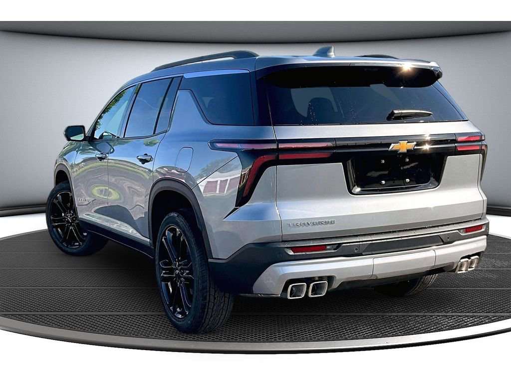 New 2026 Chevrolet Traverse LT w/ Driver Confidence Package FWD image 4