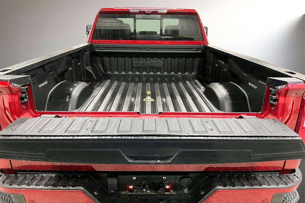 Used 2022 Chevrolet Silverado 3500 High Country w/ Technology Package image 7