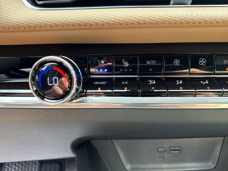 New 2026 Chevrolet Equinox ACTIV w/ Convenience Package III image 18