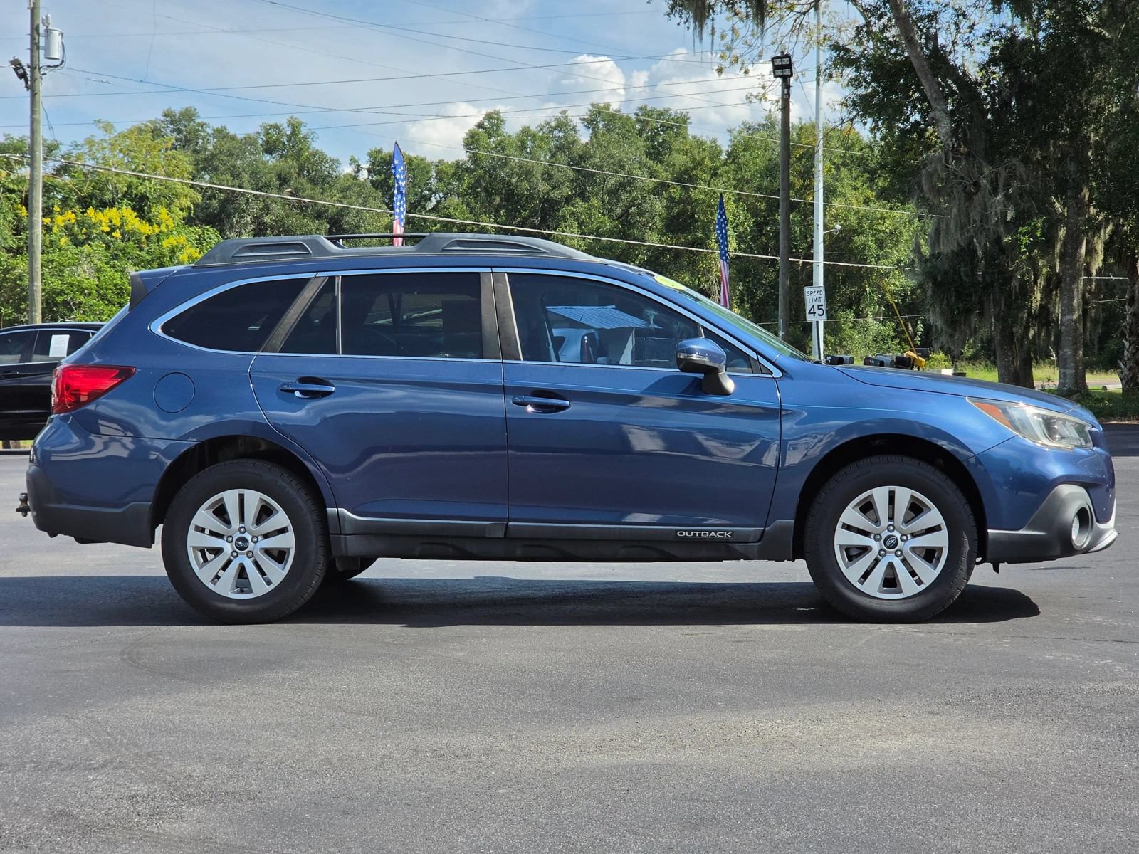 Used 2019 Subaru Outback 2.5i Premium AWD/4WD image 4