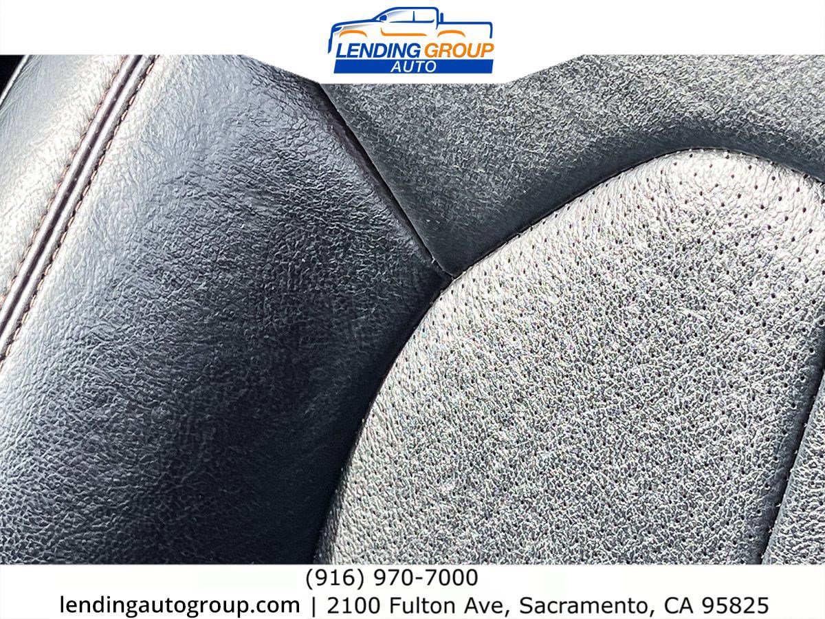 Used 2018 Chrysler Pacifica Touring-L image 23