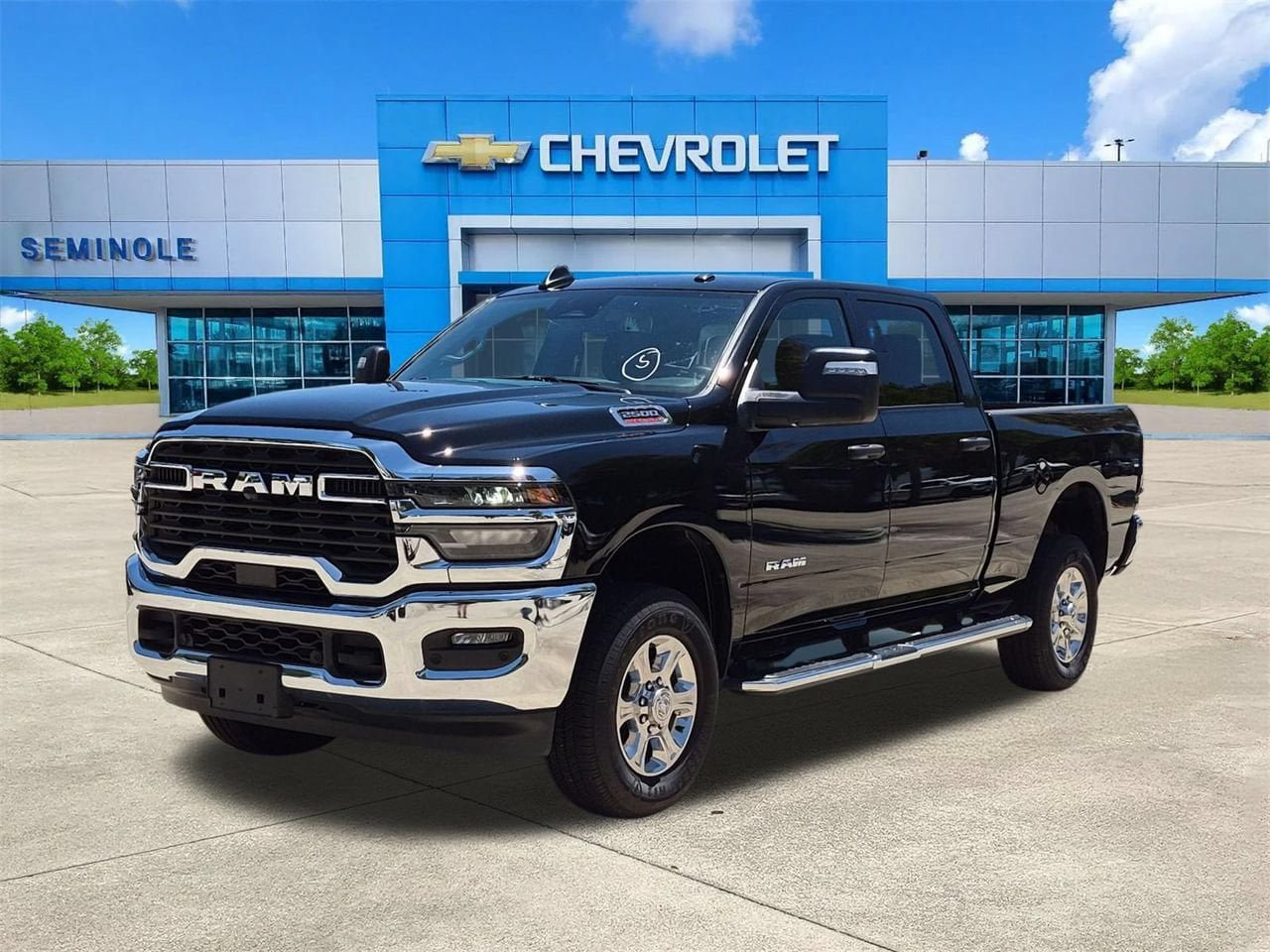 Used 2026 RAM 2500 Big Horn AWD/4WD image 2
