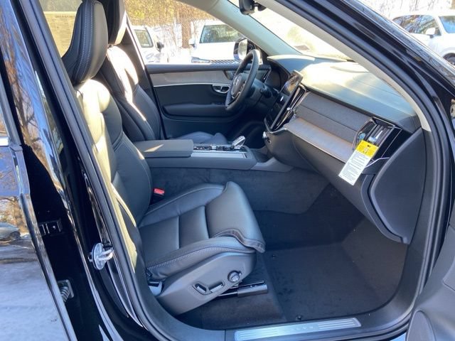 New 2026 Volvo XC90 T8 Ultra w/ Protection Package Premier AWD/4WD image 19