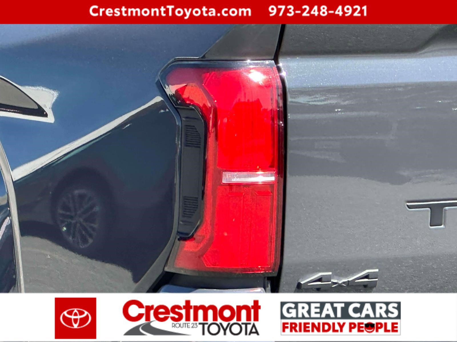 Certified 2025 Toyota Tacoma SR5 AWD/4WD image 8