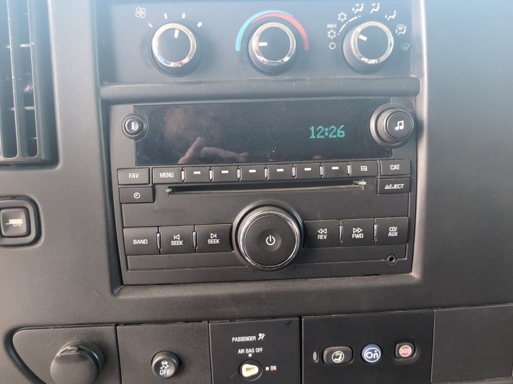 Used 2017 Chevrolet Express 3500 LS image 9