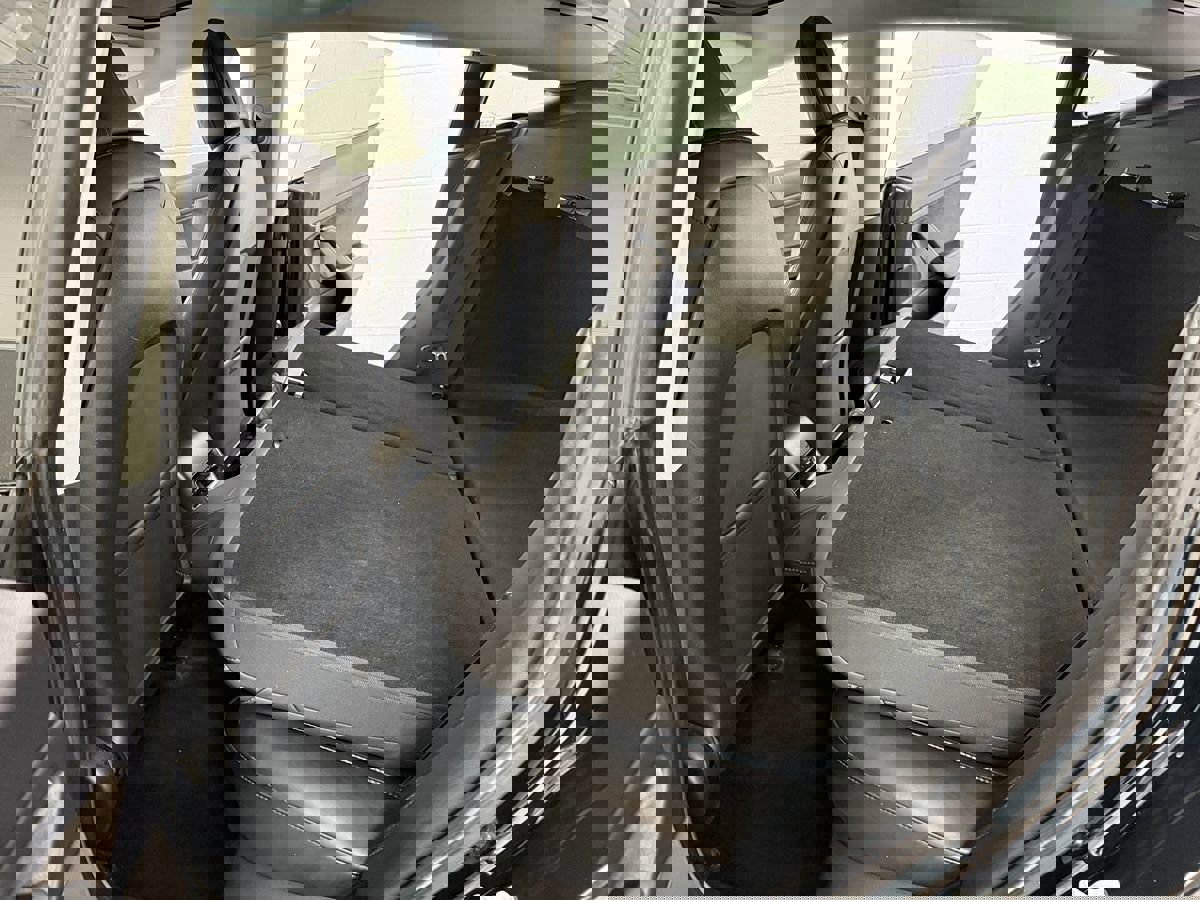 Used 2019 Tesla Model 3 Standard Range image 14