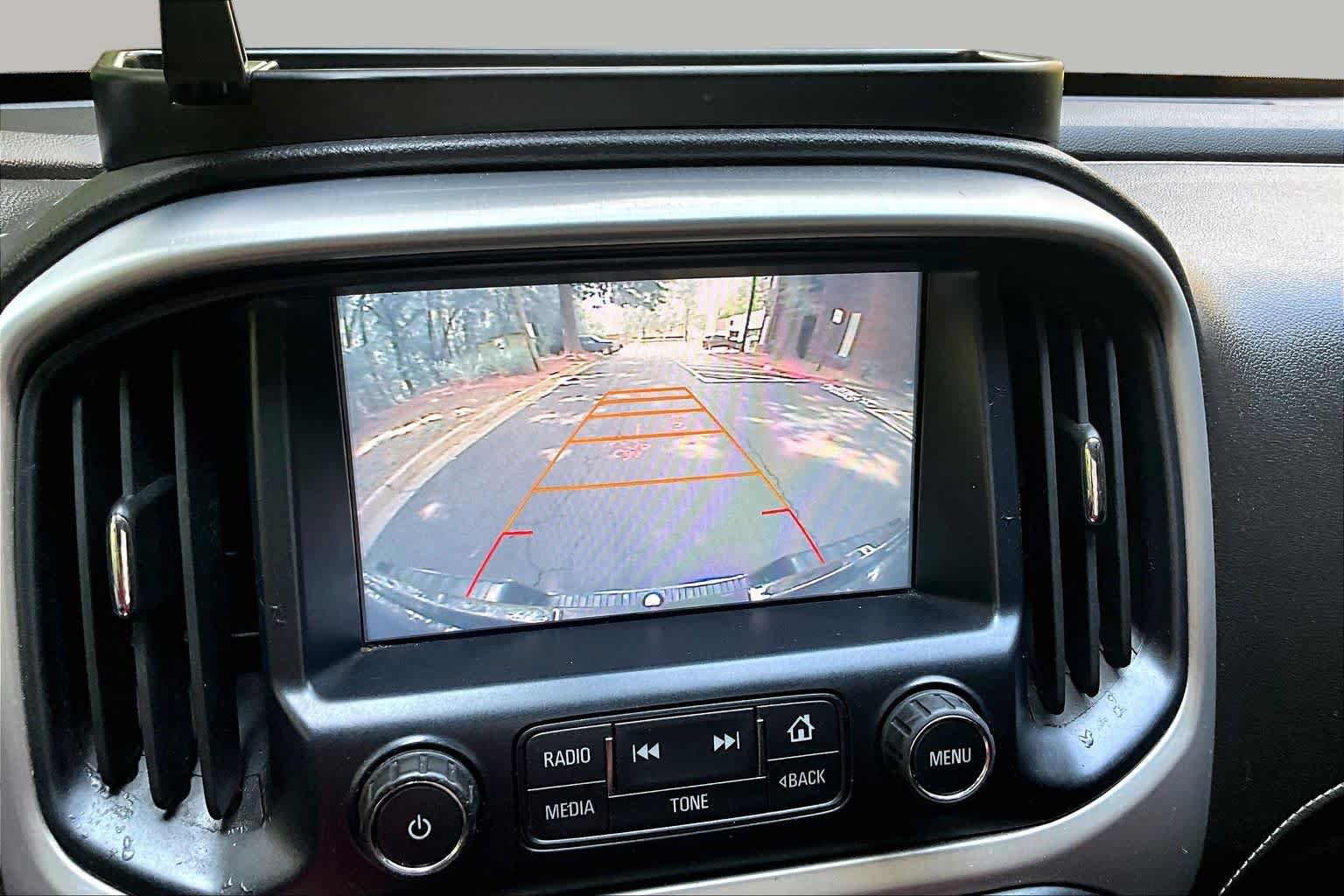 Used 2016 GMC Canyon SLE RWD image 28