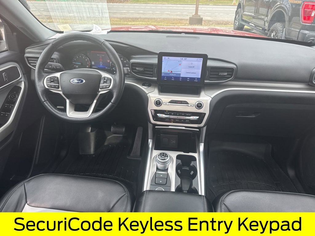 Certified 2022 Ford Explorer XLT w/ Equipment Group 202A image 12