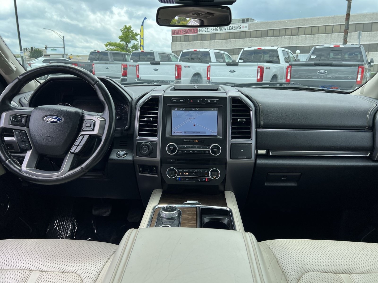 Used 2018 Ford Expedition Max Platinum AWD/4WD image 23