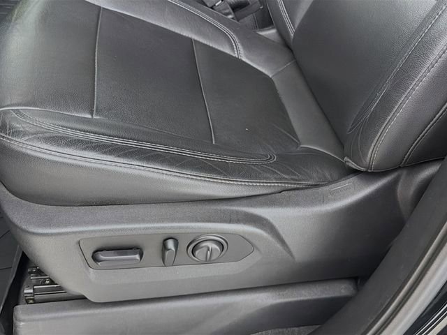 Used 2019 Chevrolet Silverado 1500 LT w/ Texas Edition AWD/4WD image 19