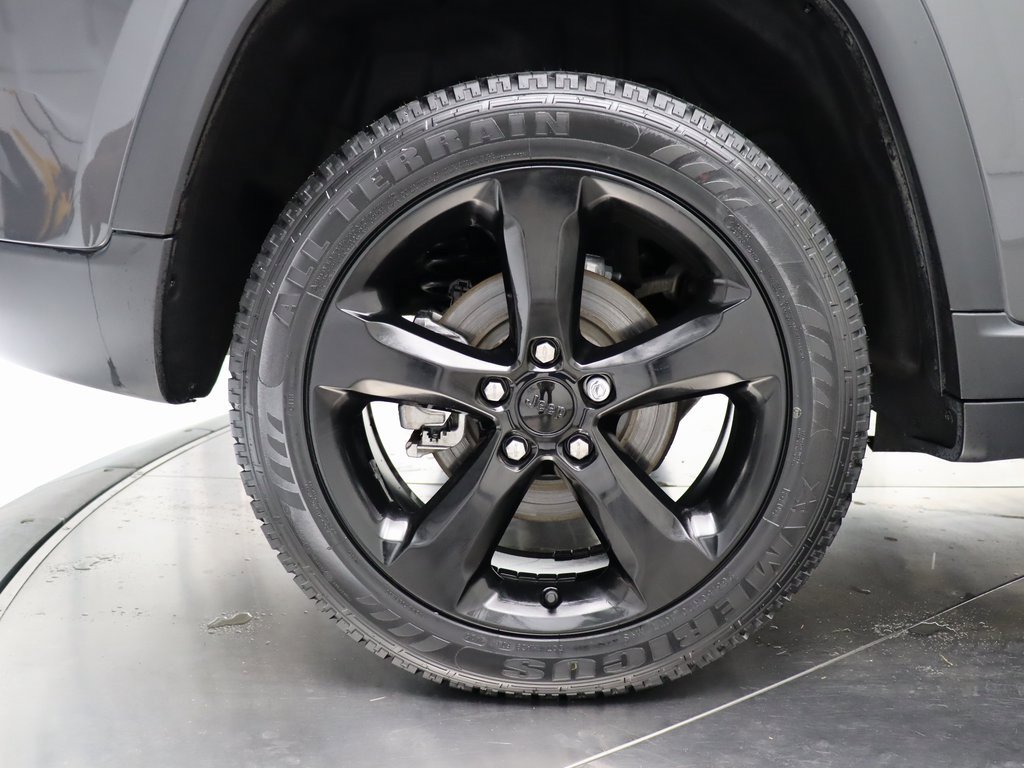 Used 2022 Jeep Grand Cherokee Altitude image 42