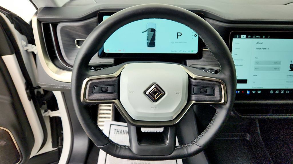 Used 2024 Rivian R1S Adventure AWD/4WD image 13