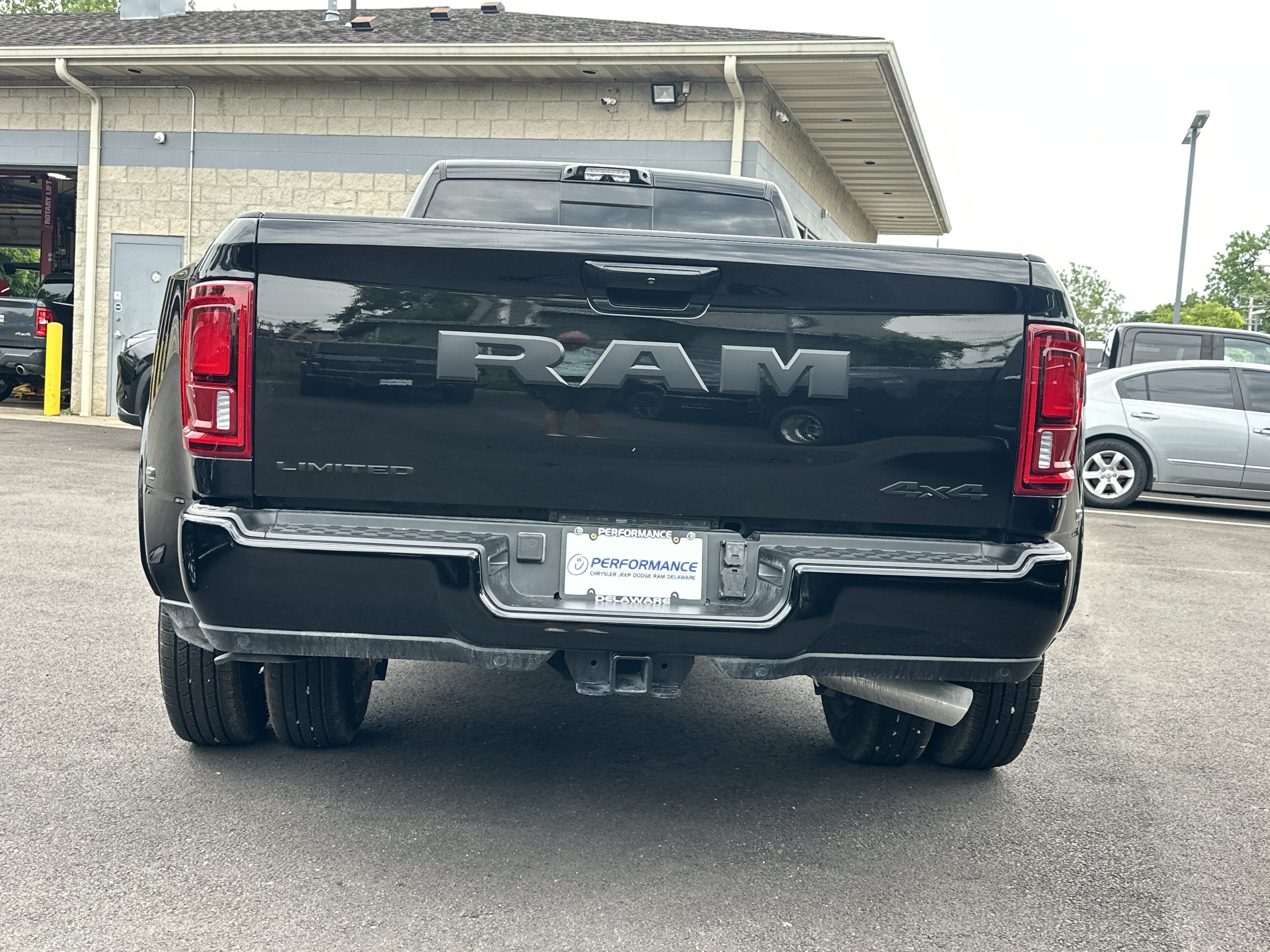 New 2026 RAM 3500 Limited AWD/4WD image 16