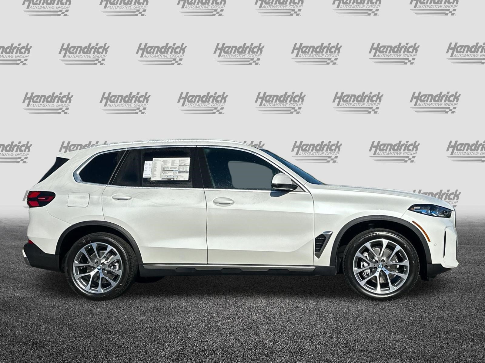 New 2026 BMW X5 xDrive40i AWD/4WD image 3