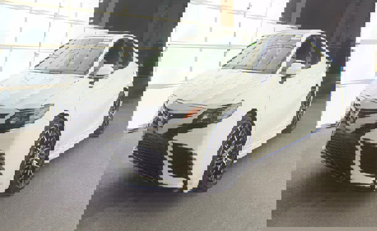 Used 2023 Toyota Camry SE w/ Convenience Package