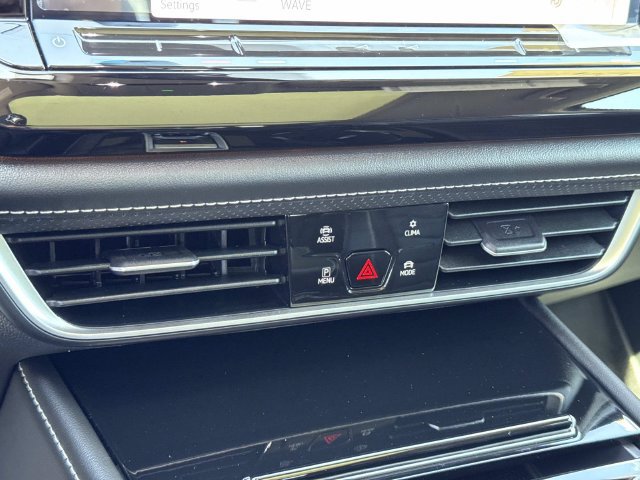Certified 2024 Volkswagen Atlas SEL AWD/4WD image 17
