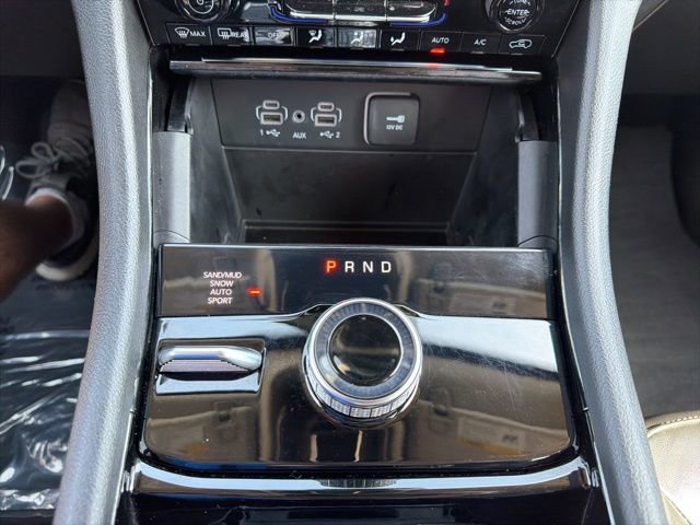 Used 2023 Jeep Grand Cherokee L Limited AWD/4WD image 31